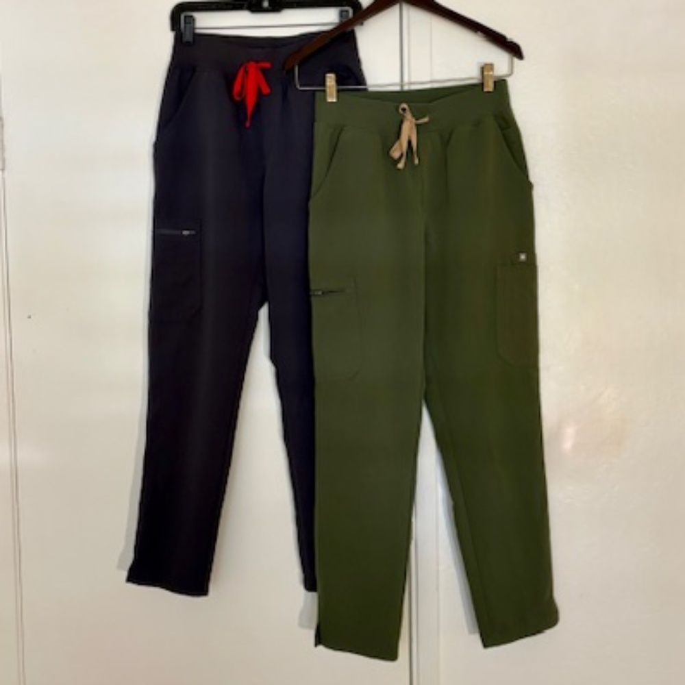 Figs High Waisted Yola Skinny Scrub Pants (S) x2
